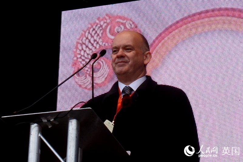 ˹˹؅^IRobert DaviszӰУ